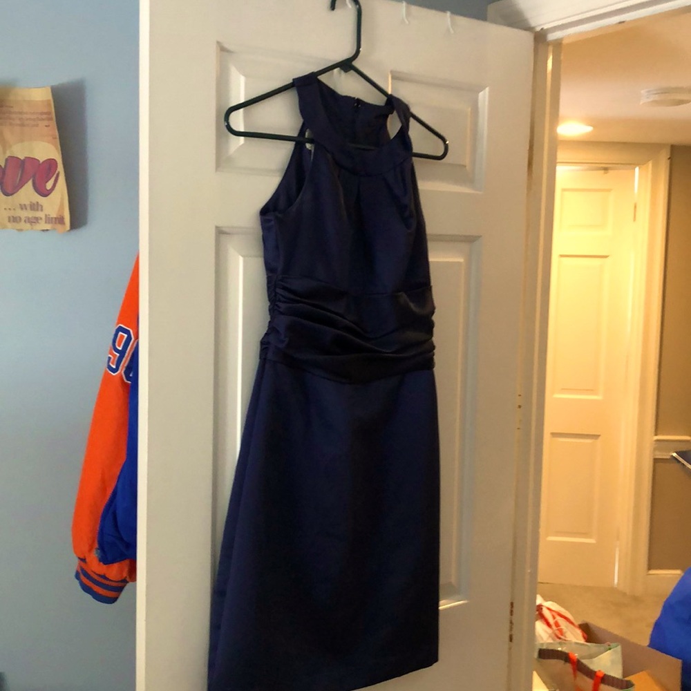 DAVIDS BRIDAL DRESS. SIZE 4.
